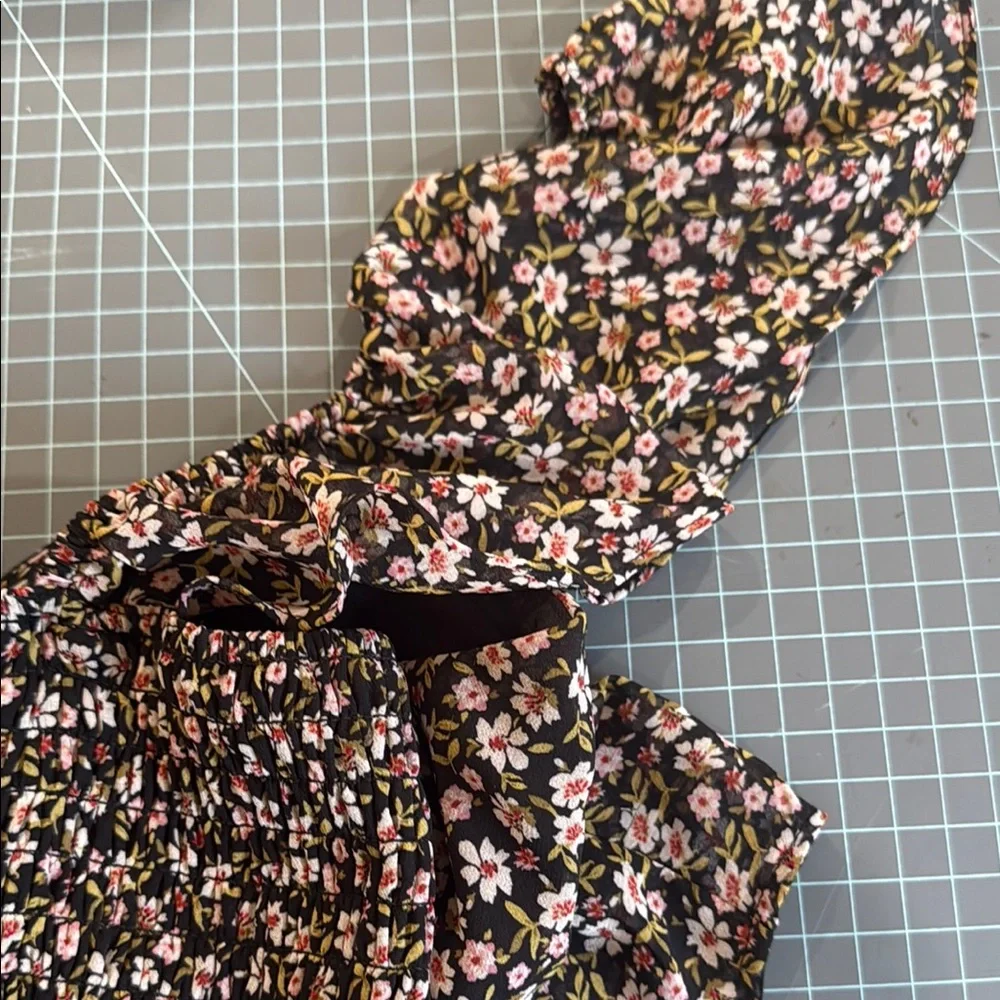 Lily Rose Black and White One Shoulder Sundress - Picture 6 of 10
